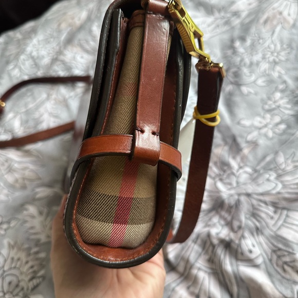 Burberry House Check Bridle Abbott Shoulder bag - Picture 6 of 12